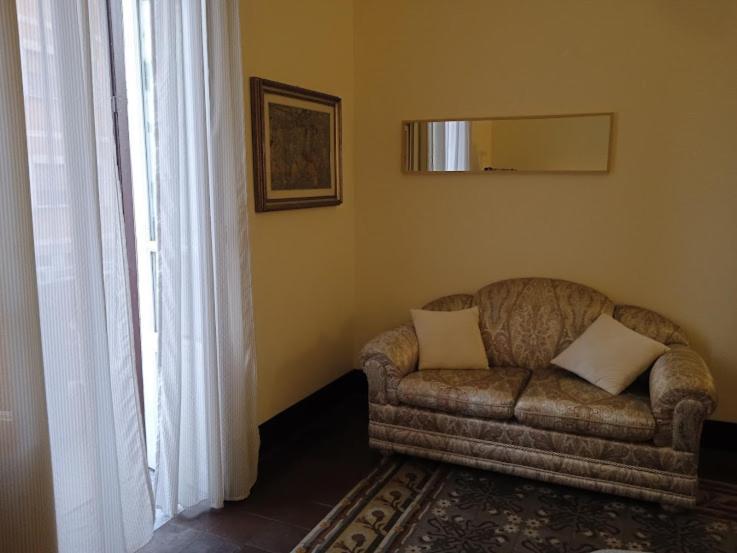Nowhere Rooms Palermo Luaran gambar